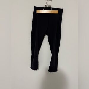 Black Lululemon Cropped Leggings